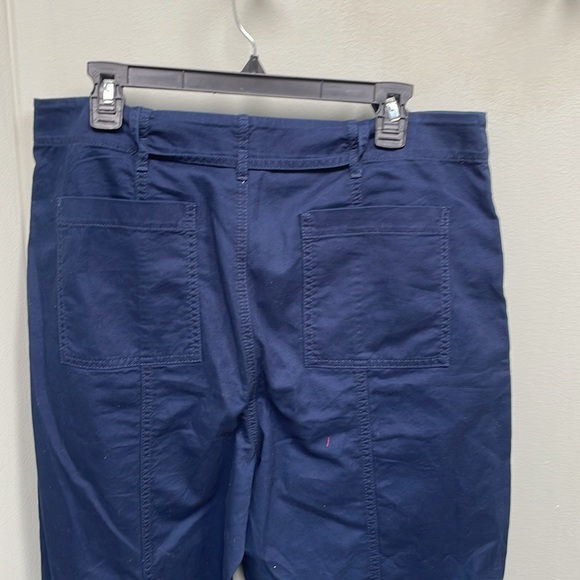Size 14 wide leg Loft pants - Picture 4 of 4
